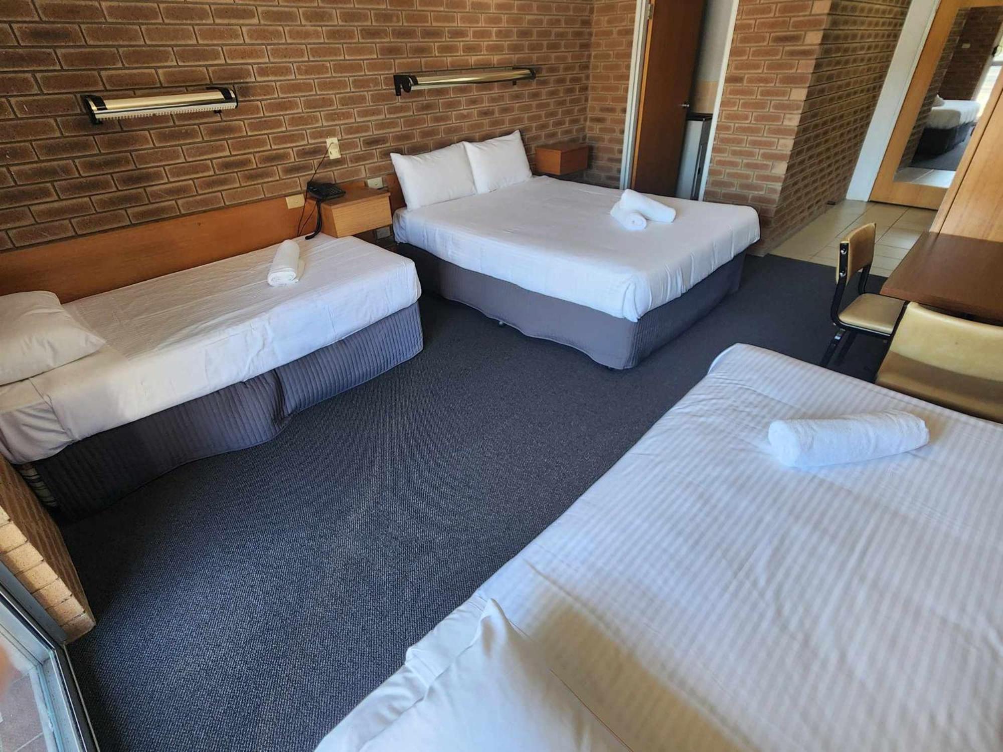 Corowa Golf Club Motel Exterior photo