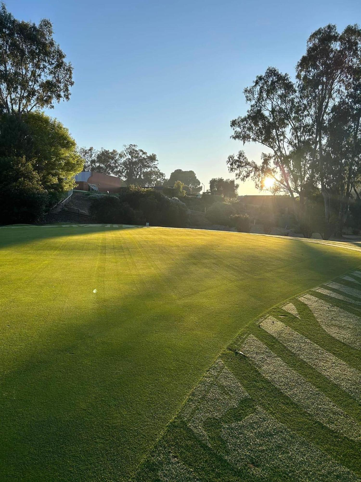 Corowa Golf Club Motel Exterior photo