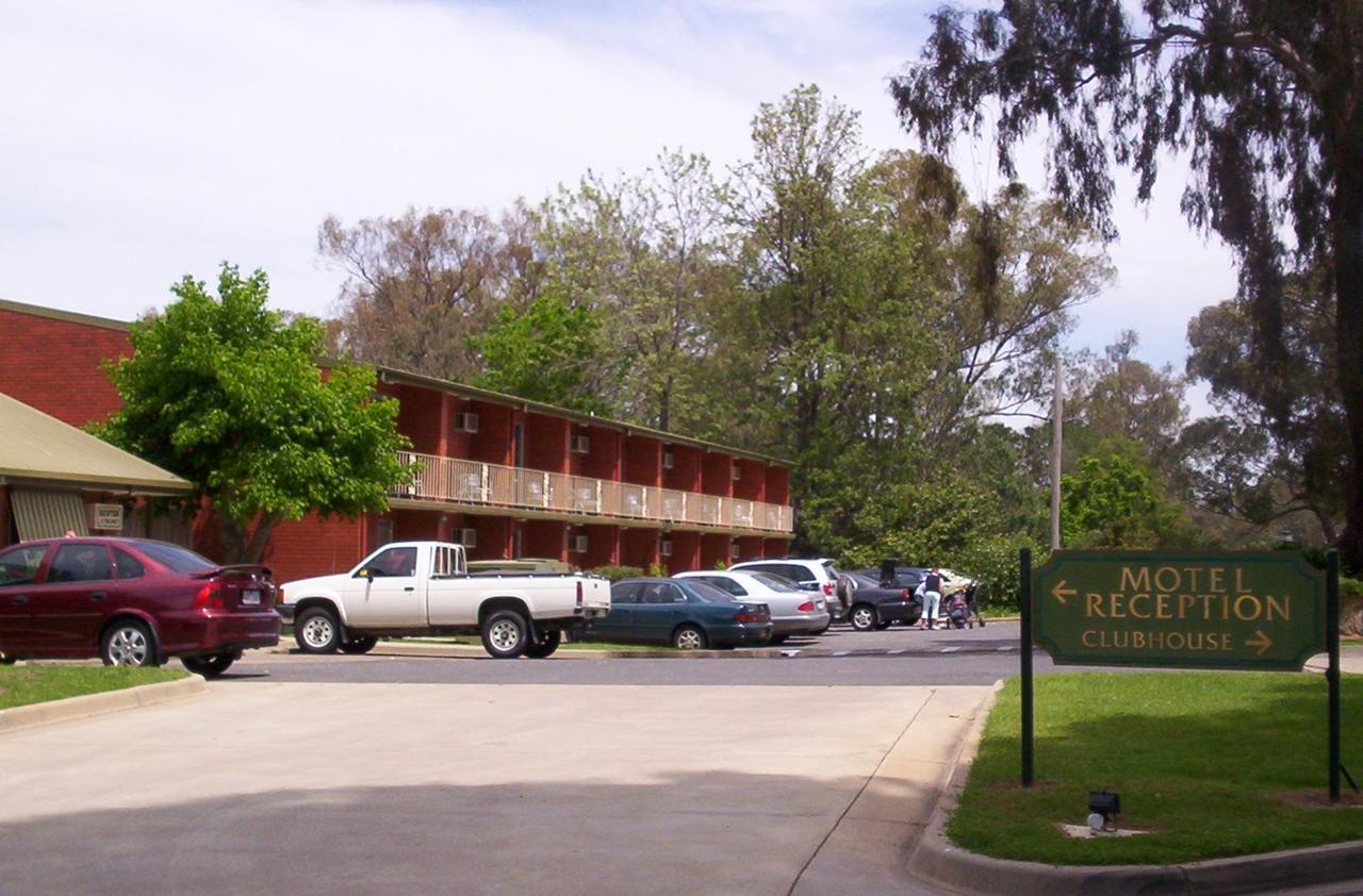 Corowa Golf Club Motel Exterior photo