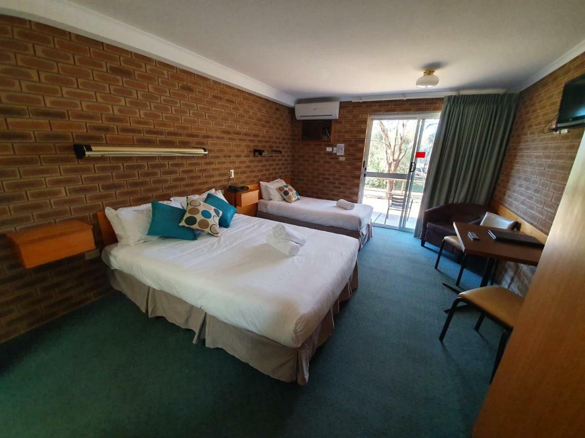 Corowa Golf Club Motel Exterior photo